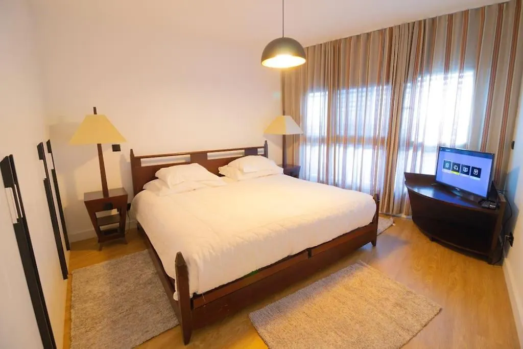 아파트 Apartamento Zona Turistica 푼샬